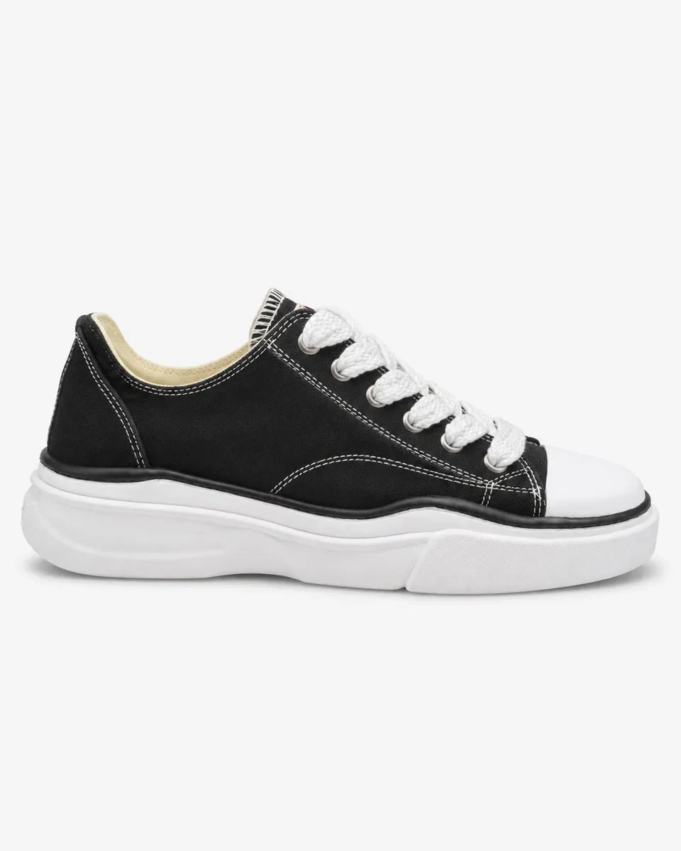 Maison Mihara Peterson23 Low Black