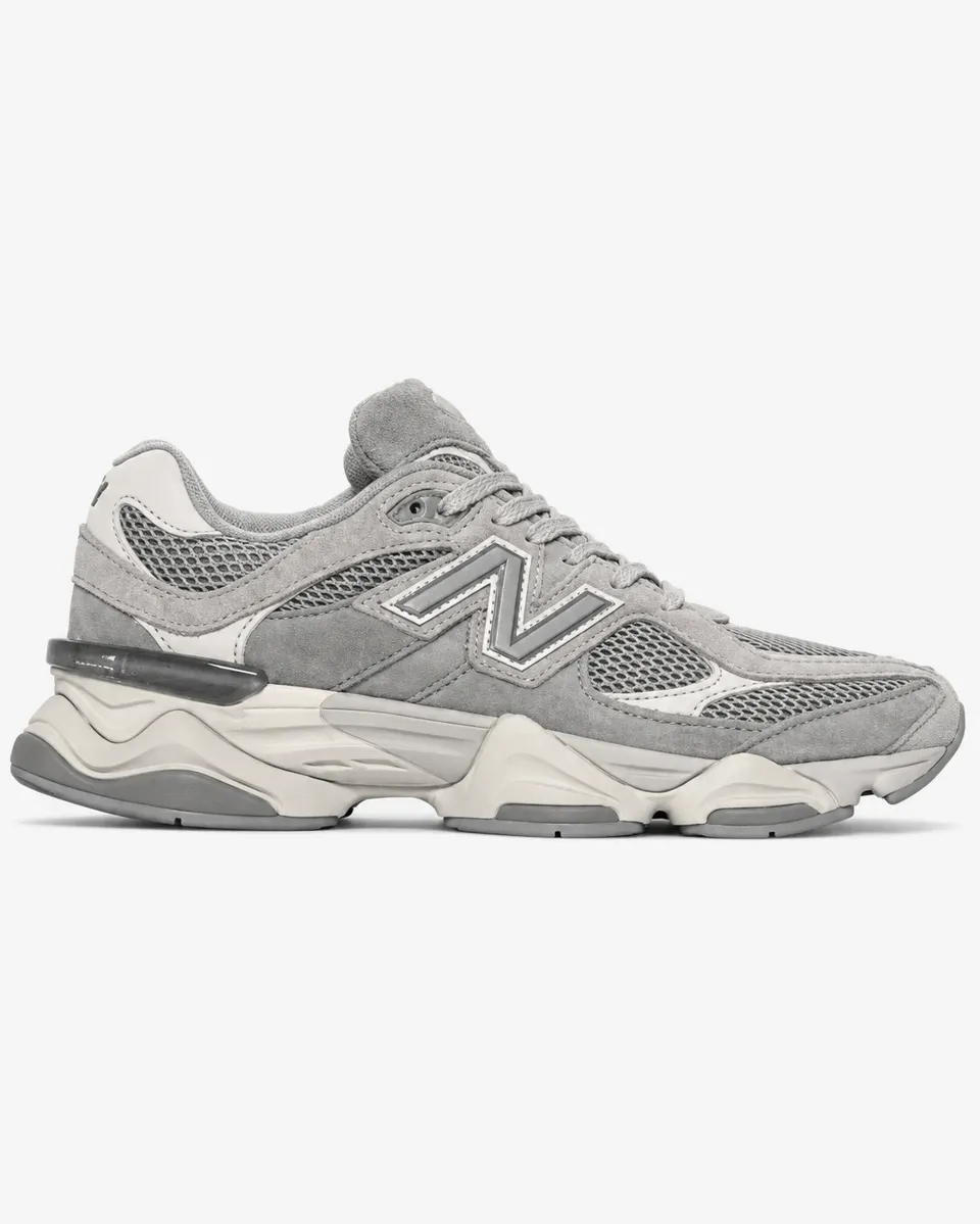 New Balance 9060 Light Grey