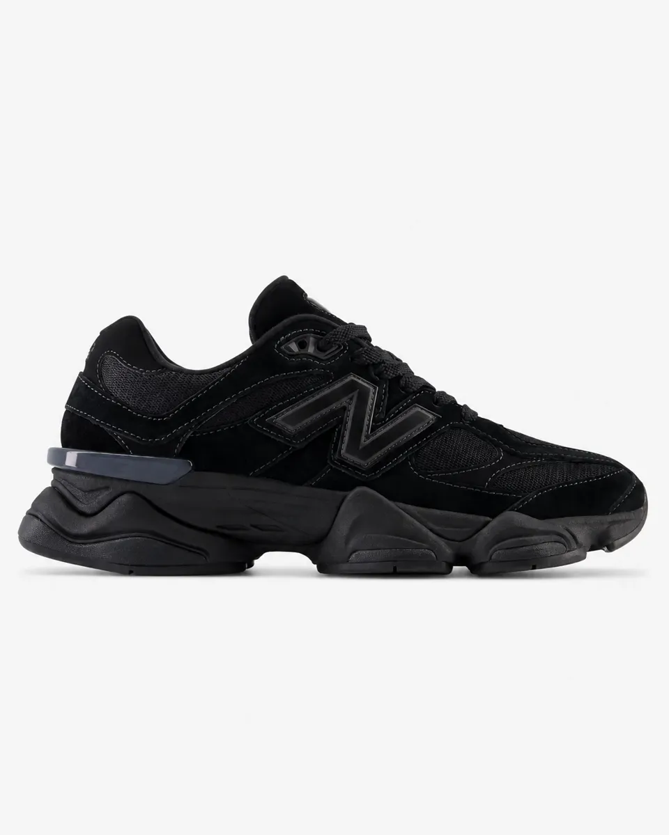 New Balance 9060 Triple Black